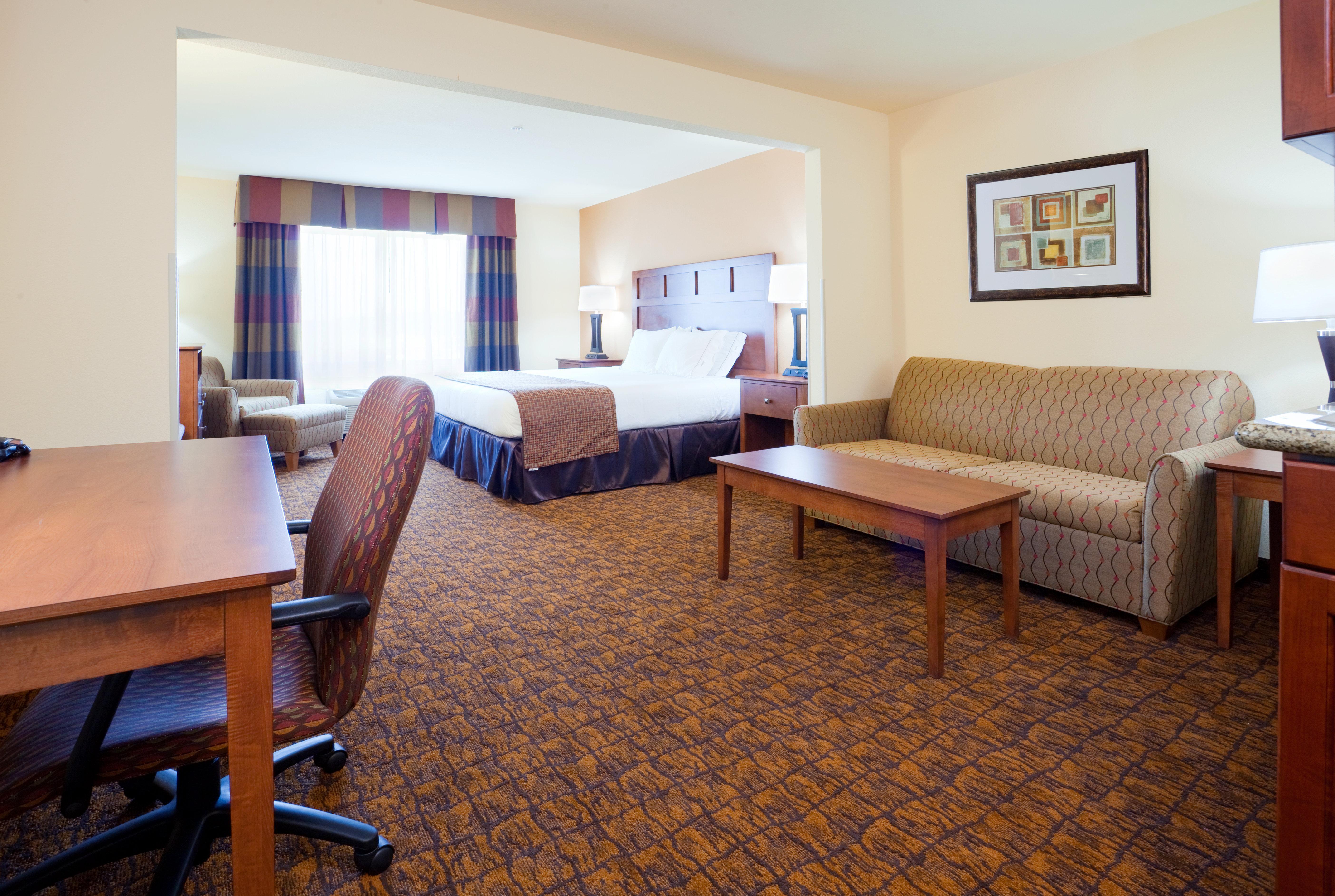Holiday Inn Express Hotel & Suites Mount Airy By Ihg Room photo